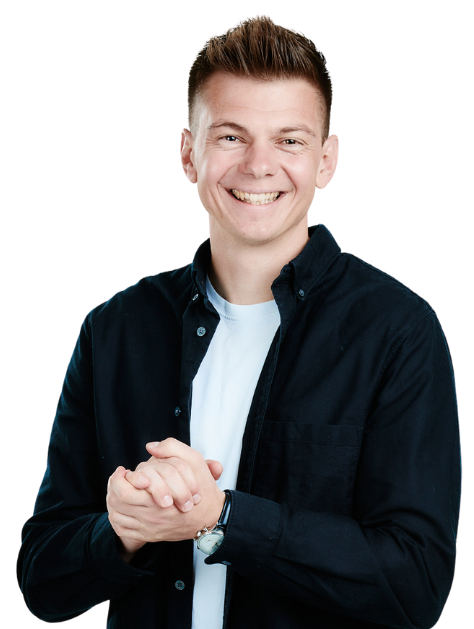 Aske Kjærup smiler